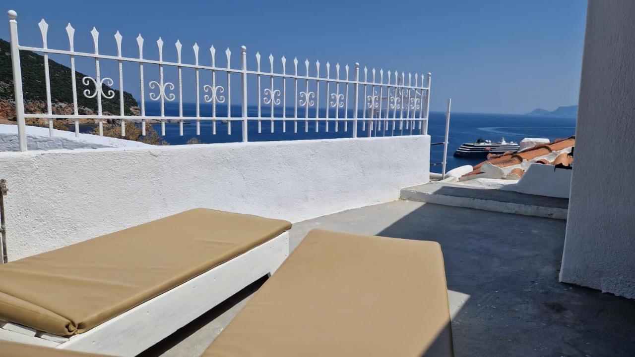 Peppermint Bay Villa Skopelos Town Exterior photo
